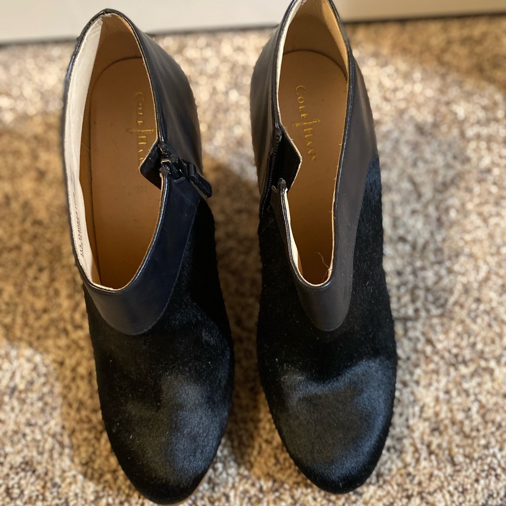 Cole Haan Sophie Black Leather & Genuine Calf Hair Bootie Size 10.